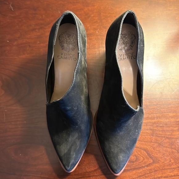 Vince Camuto 3 inch block heel v cut size 10/40 - Picture 6 of 6